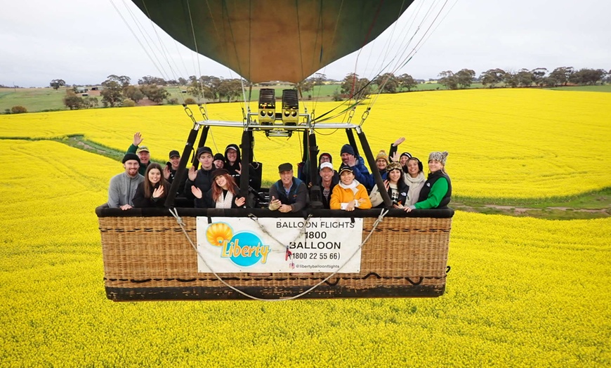 Image 9: Midweek Hot Air Balloon Flight with Breakfast & Transfer; Avon Valley