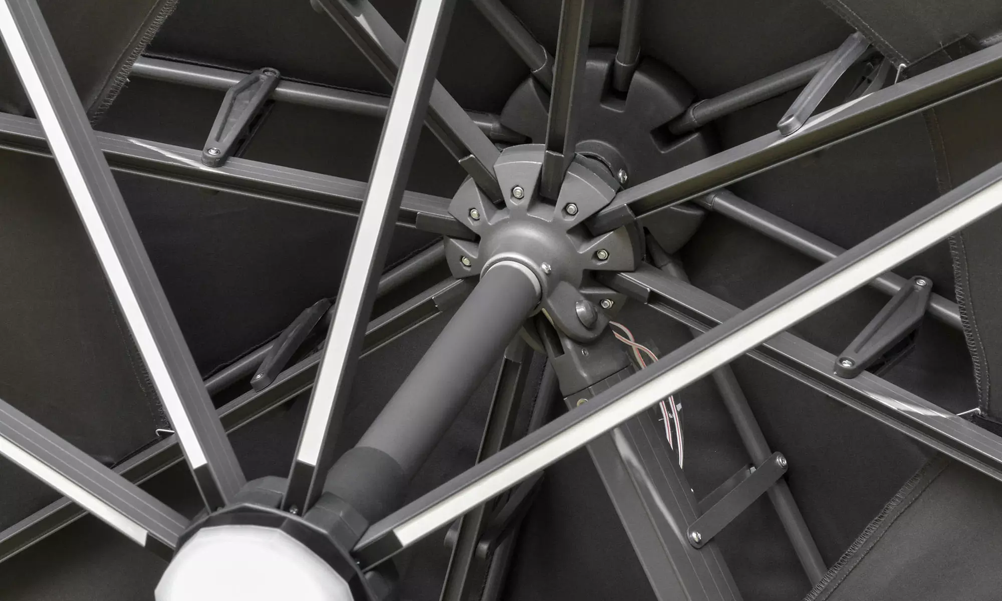 Outsunny 3m Cantilever Roma Parasol with LED Solar Lights