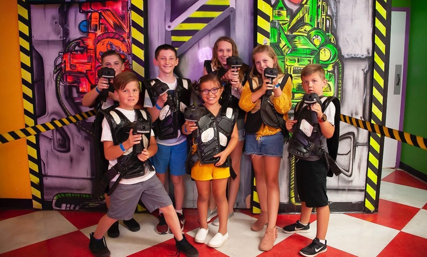 Image 10: Fiesta Village: Arcade, Video Games, Prizes