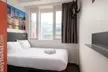 Den Haag: Zimmer nach Wahl für 2 oder 4 Personen inkl. Late Check-out im Easyhotel Den Haag - Second Medium