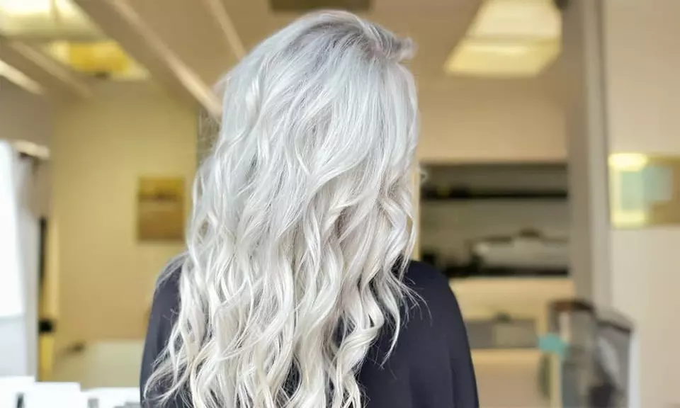 Transform Your Look with Haircut Conditioning and Highlights