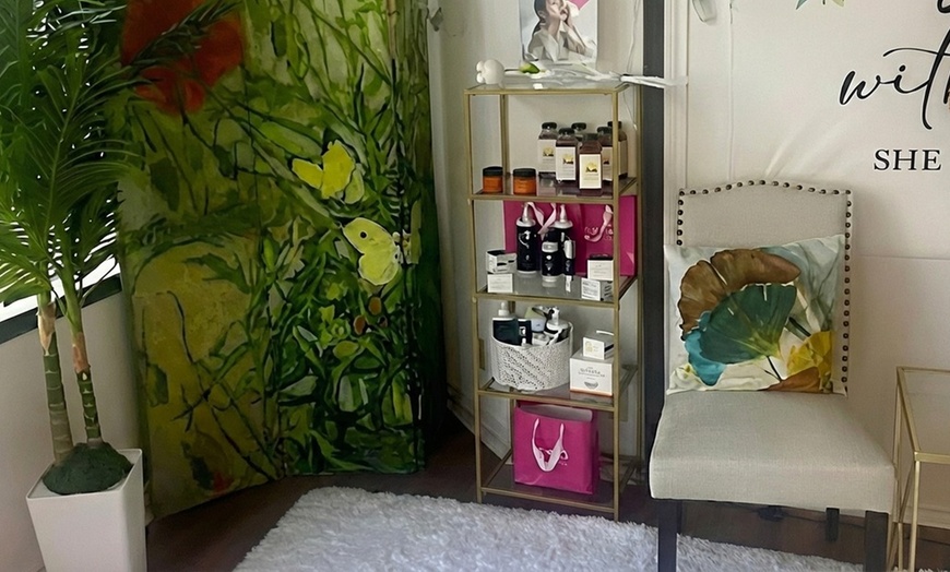 Image 4: One, Two, or Three 60-Minutes Belle Hydra Rejuvenation Sessions