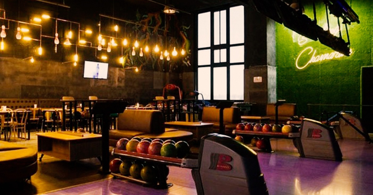 Partidas de bolos con perrito y bebida en Madrid