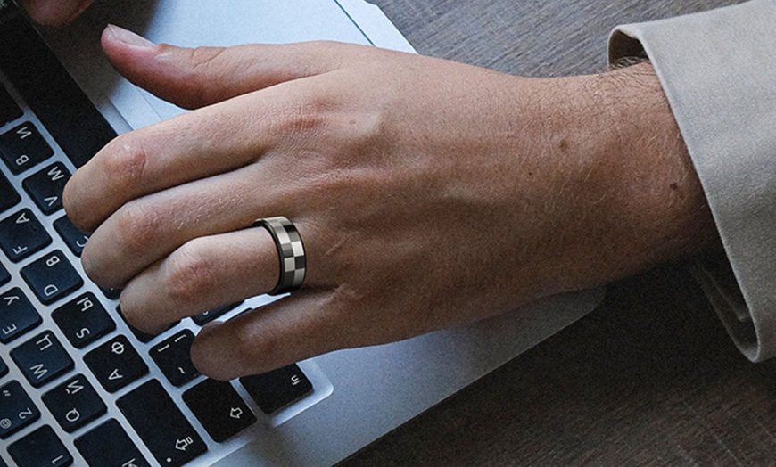 Image 9: Health Rings Fitness Tracker Smart Ring with Charging Case
