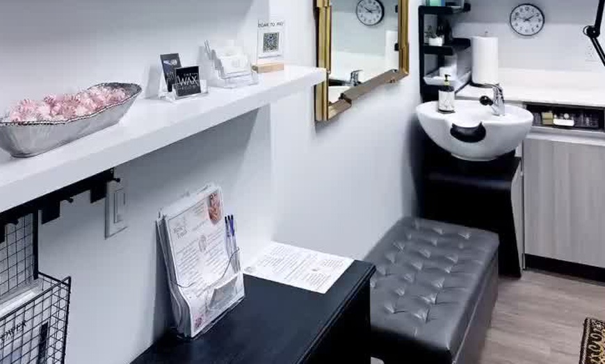 Image 4: Enhance Your Eyes With Natural Or Mink Lash Sets, With Optional Fill