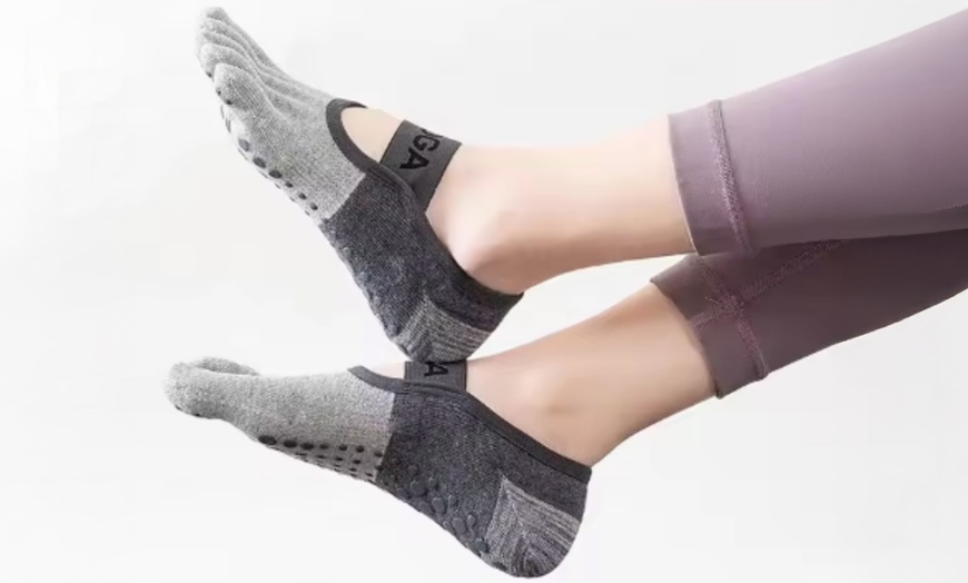 Image 6: Yoga Pilates Socks - Full Toe, Non-Slip Grip, Breathable Cotton