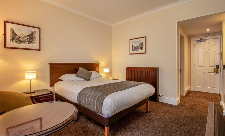 Image 26: West Yorkshire: 4* Standard Double or Twin Room with Breakfast & Wi-Fi