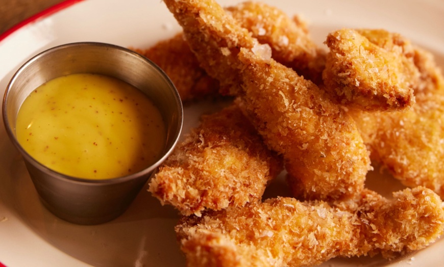 Image 8: Picoteo que te veo: menú de raciones a compartir para 2 o 4 personas