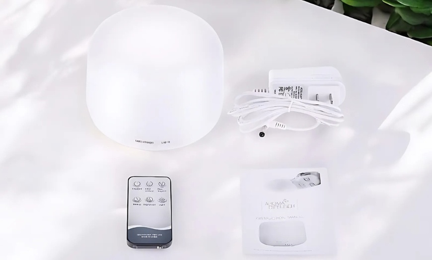 Image 2: Aromatherapie-Diffusor mit LED-Beleuchtung und Fernbedienung