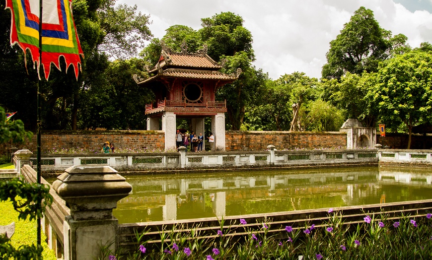 Image 11: ✈ Vietnam: 10-Night Halong Bay,Hoi An &Ho Chi Minh City Tour w/Flights