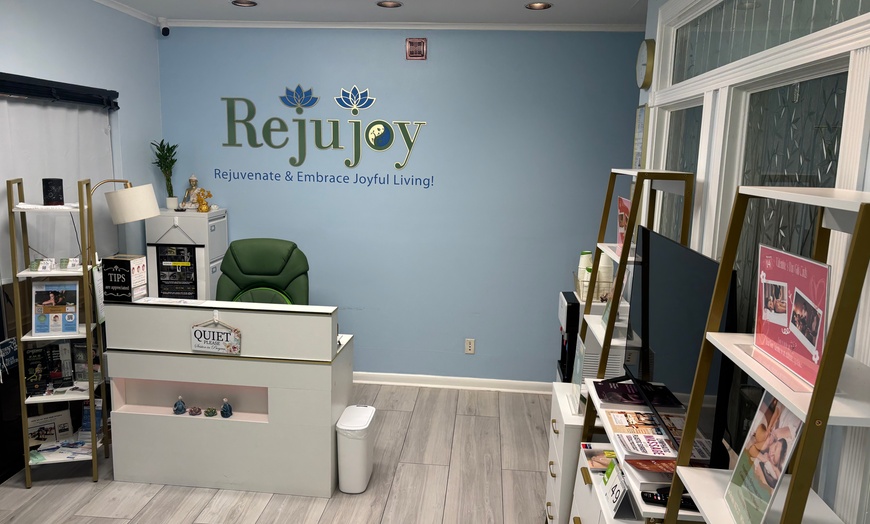 Image 8: 60 or 90-Min Swedish or Deep Tissue Massage & Aromatherapy at Rejujoy