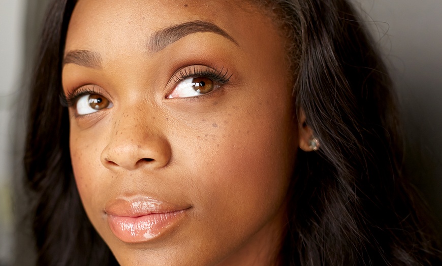 Image 2: One or Two Eyebrow Waxes with Optional Eyebrow Shaping & Lash Cluster