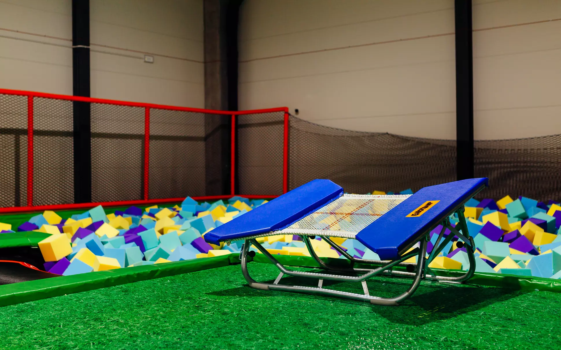 Godzinne wejście dla 1-4 osób do Parku Trampolin Jump Arena