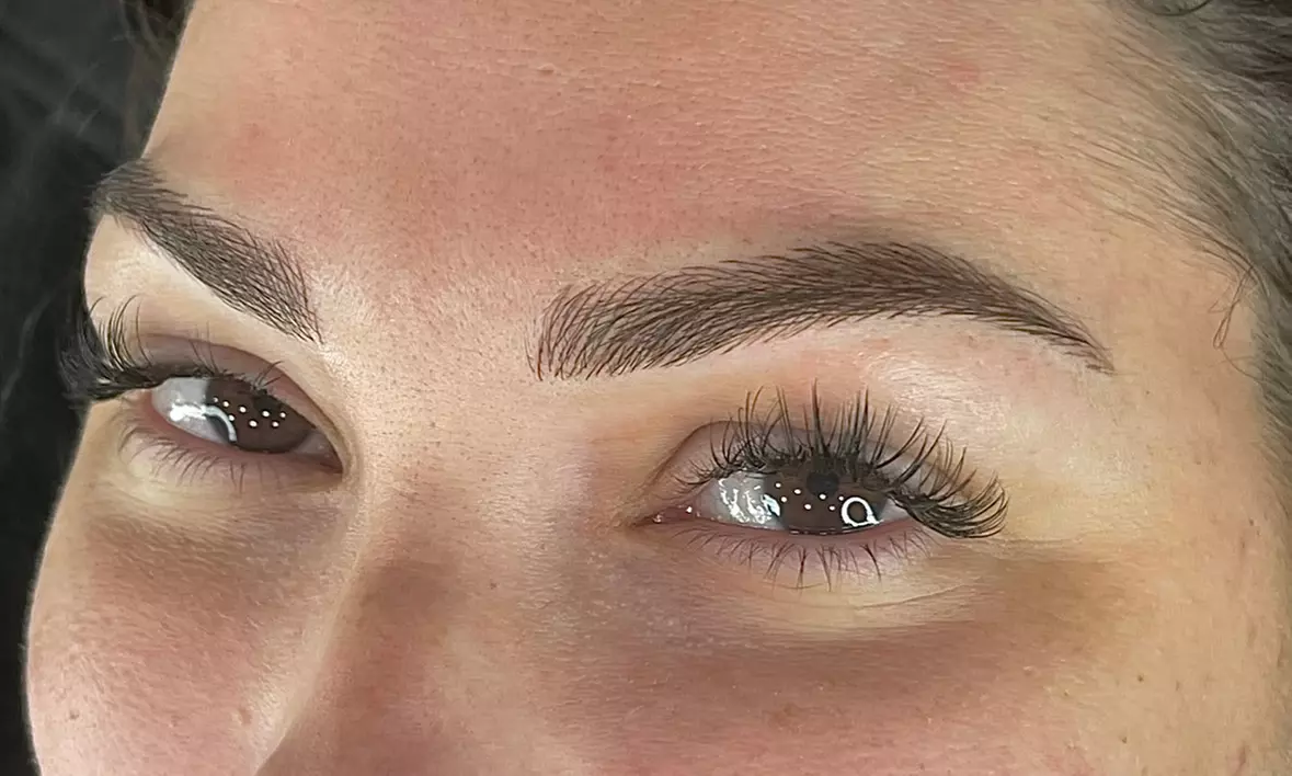 Unlock Your Brow Potential: Get Flawless Microblading Magic Today!