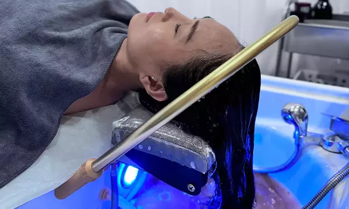 Relax with Japanese Head Spa Experience for 60 or 90 Minutes