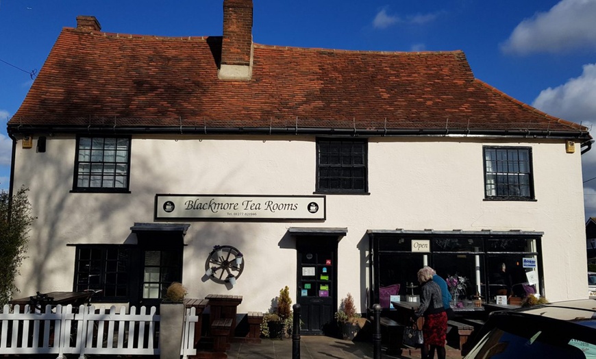 Image 5: Vintage Bus Ride, Steam Train Adventure - Epping Ongar Railway