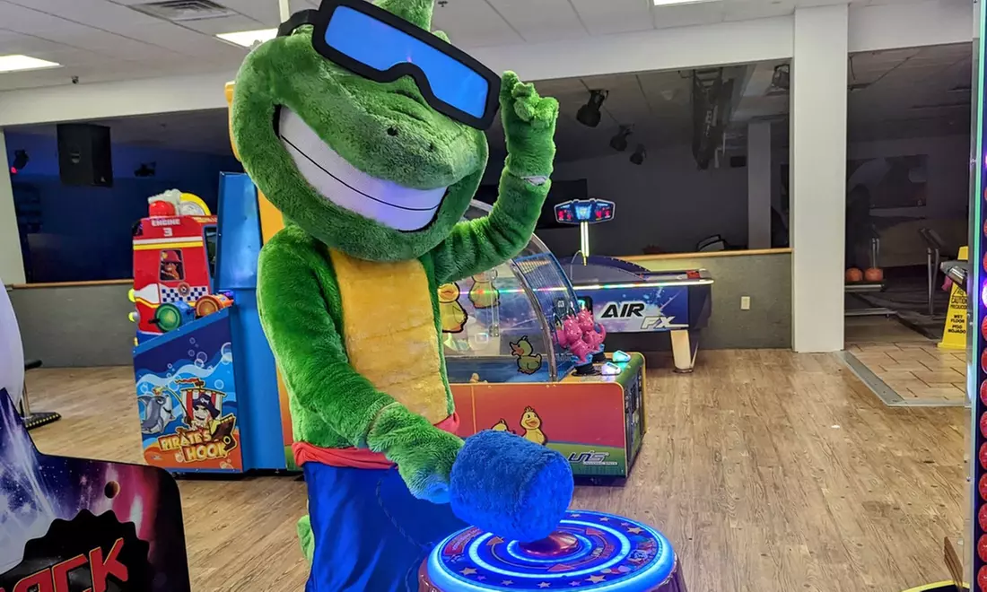 Member-Only Deal: Winter Retreat with Indoor Pools & Nearby Snow Fun