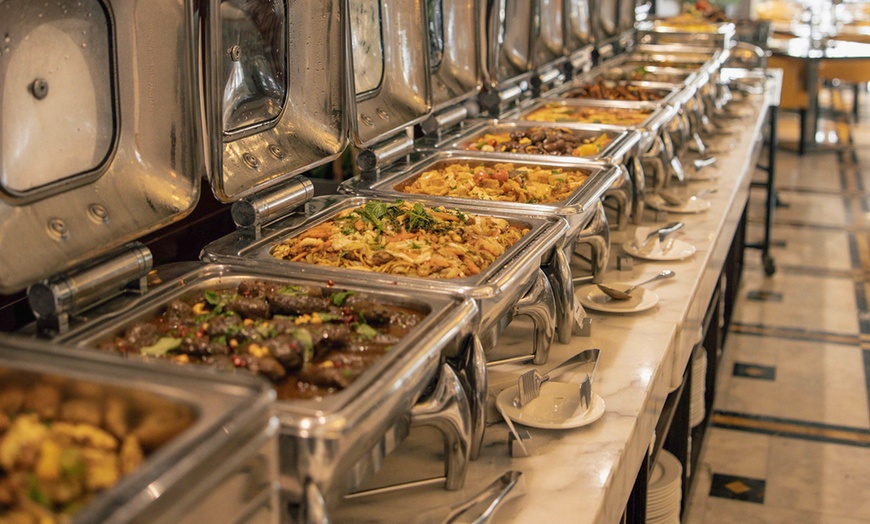 Image 3: 5* Lunch Buffet + Free-Flowing Soft Drinks for 1 Kid, 1, 2 or 4 Adults