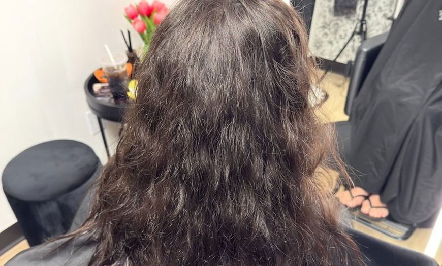 Image 2: Keratin Smoothing Treatment (Formaldehyde-Free) for Any Hair Type