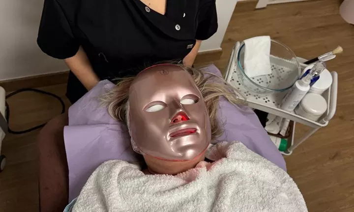 Limpieza facial con opción a microdermoabrasión para 1 persona