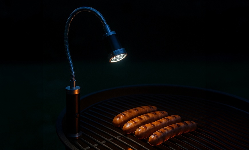 Image 5: Luz LED para barbacoa con cabezal inclinable 360° y base magnética