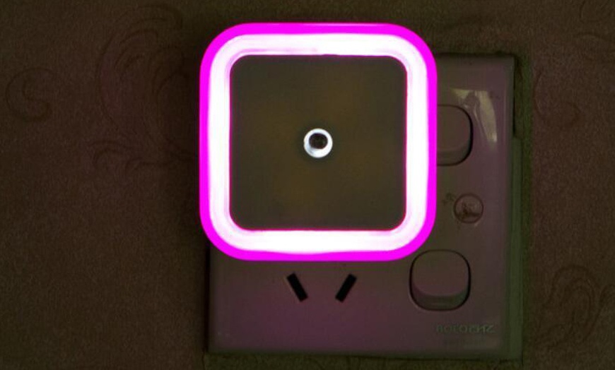 Image 11: 4-8 PCS Auto LED Light Induction Sensor Control Bedside Night Light In Wall Lamp