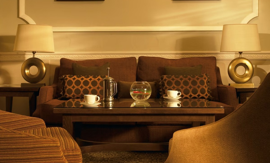 Image 9: Chester: Standard Double Room with Bottle of Prosecco