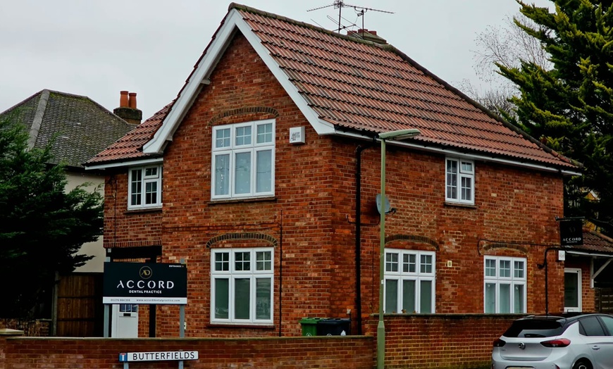 Image 2: Regular Examination with Basic Clean OR Full Hygiene Clean