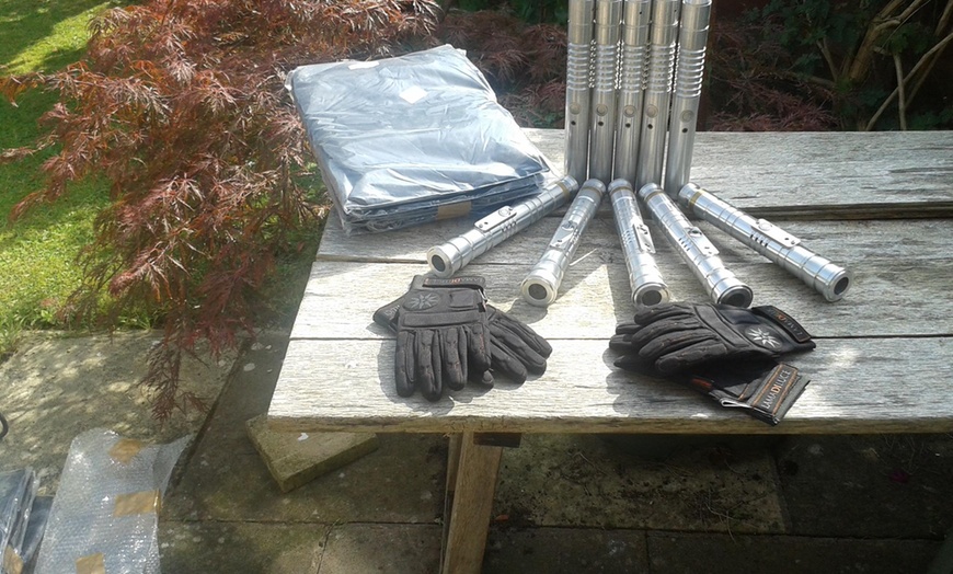 Image 2: UK Light Saber Combat Experience – 2-Hour Training for Just £5