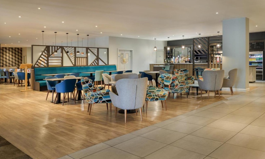 Image 2: Traditional Afternoon Tea or Prosecco for 2, 3, or 4 at Holiday Inn