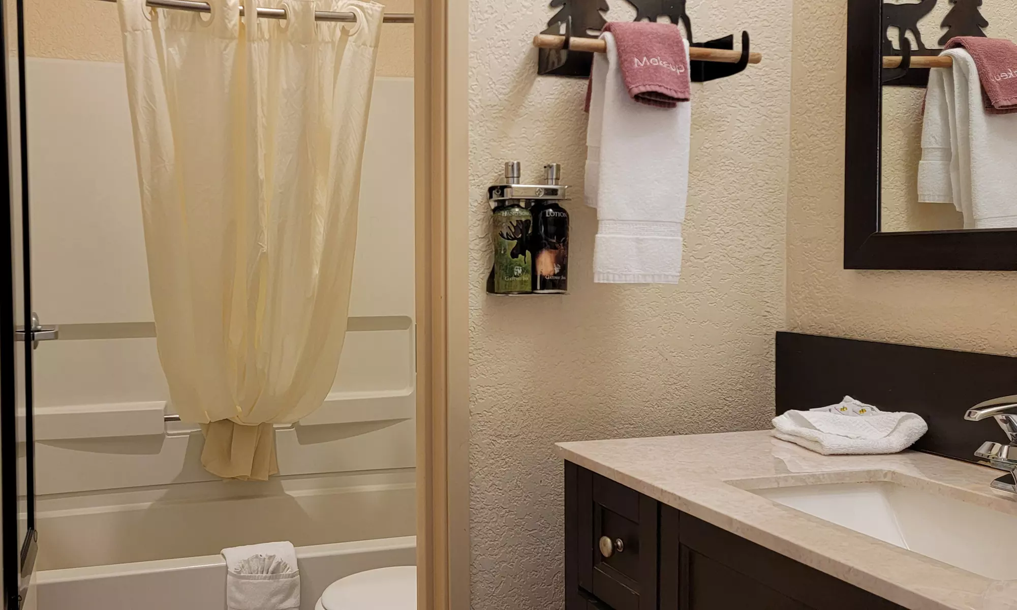 Colorado Lodge near Rocky Mountain National Park