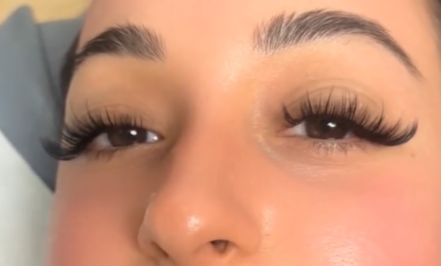 Image 5: Up to 20% Off on Eyelash Extensions at iBeauty PMU and Lashes

