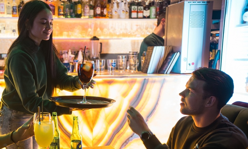 Image 5: Menú con hamburguesa o entrecot en tres ubicaciones a elegir