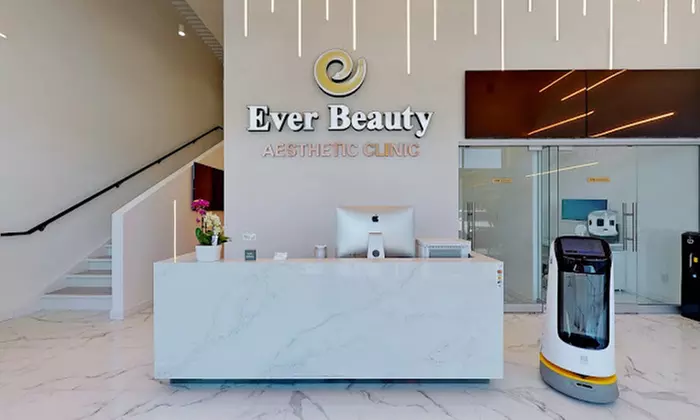 Revitalize Your Look: Magic of Botox or Dysport