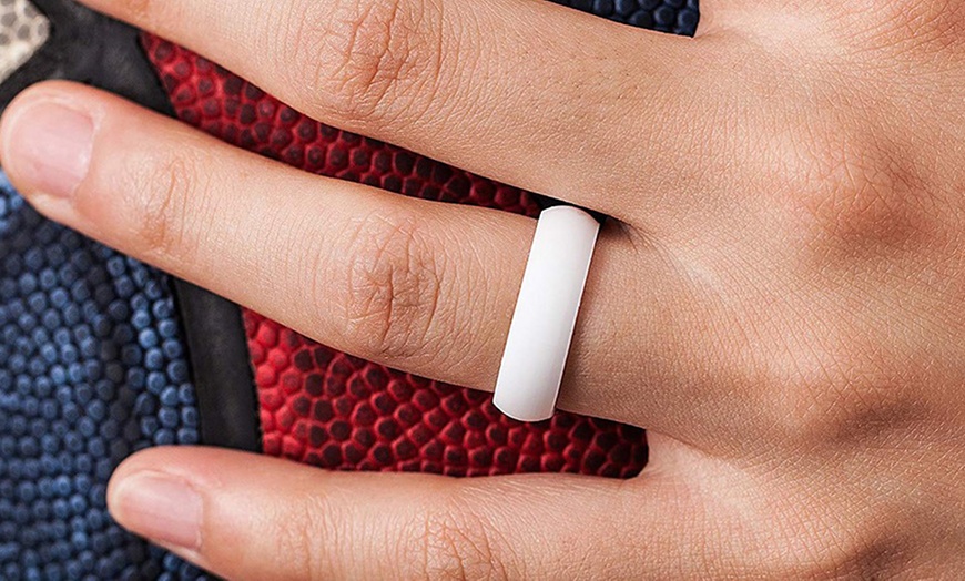 Image 7: Men's 7 Pack Silicone Rubber Wedding Ring Band Set