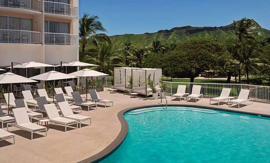 Image 10: Beachfront Bliss with Modern Comforts and Iconic Ocean Views