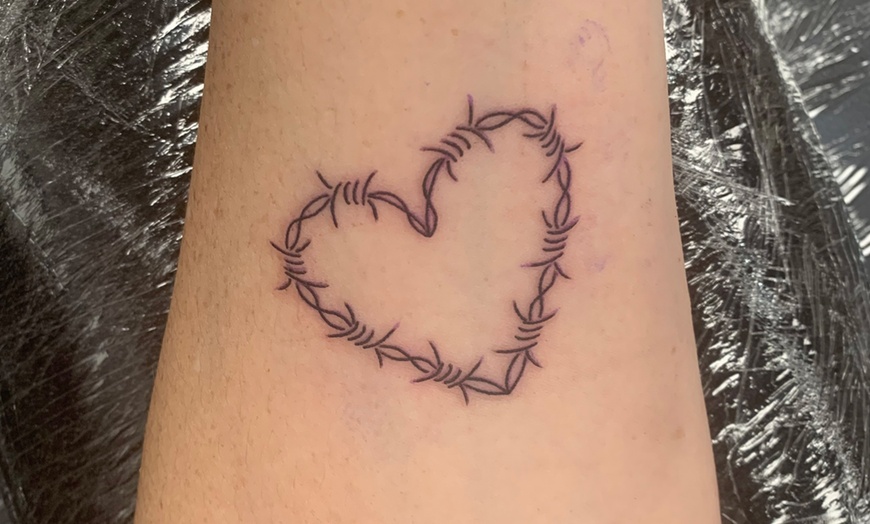 Image 2: Get Your Custom Fineline Tattoo, Small or Medium