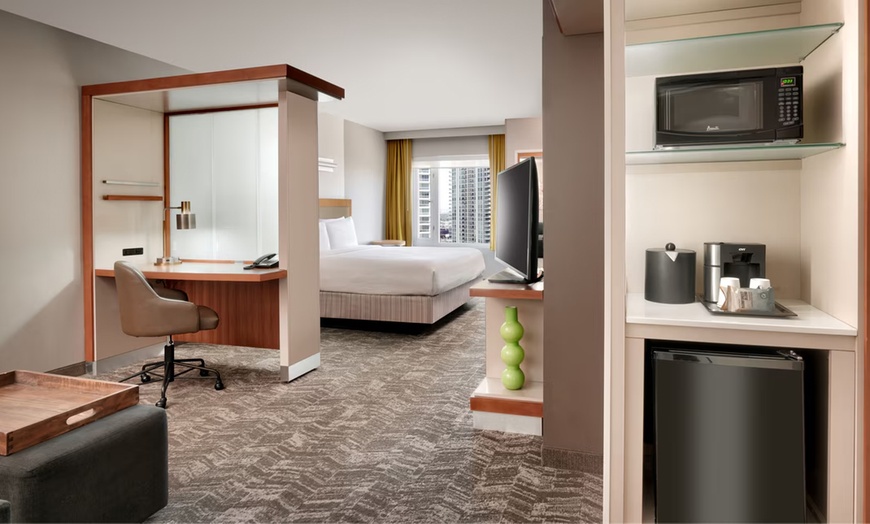 Image 6: Hotel Stay w/ Rooftop Pool & Breakfast. Minutes From The Strip