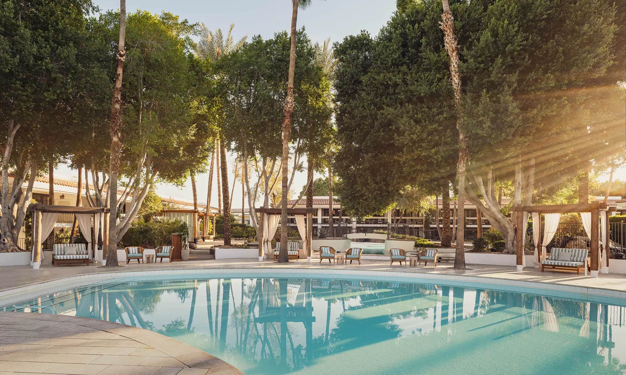 Stay at 4-star The Scott Resort & Spa in Scottsdale, AZ. Indulge in a Day by the Pool or Treat Yourself to a Spa Day!