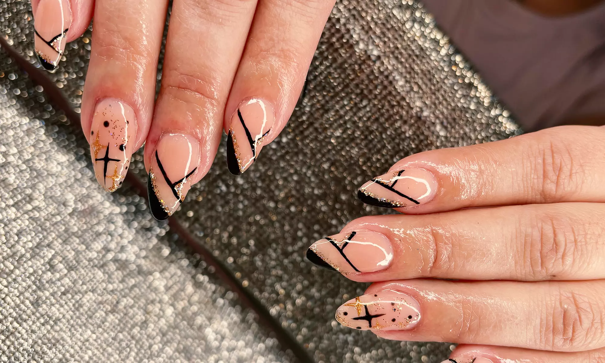 Up to 10% Off on Haircut, Blowout, Gel Mani and Keratin Treatment at Jannie's V Salon