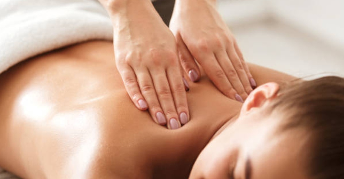 Masaje relajante o Ritual Total Relax para una persona en Sevilla