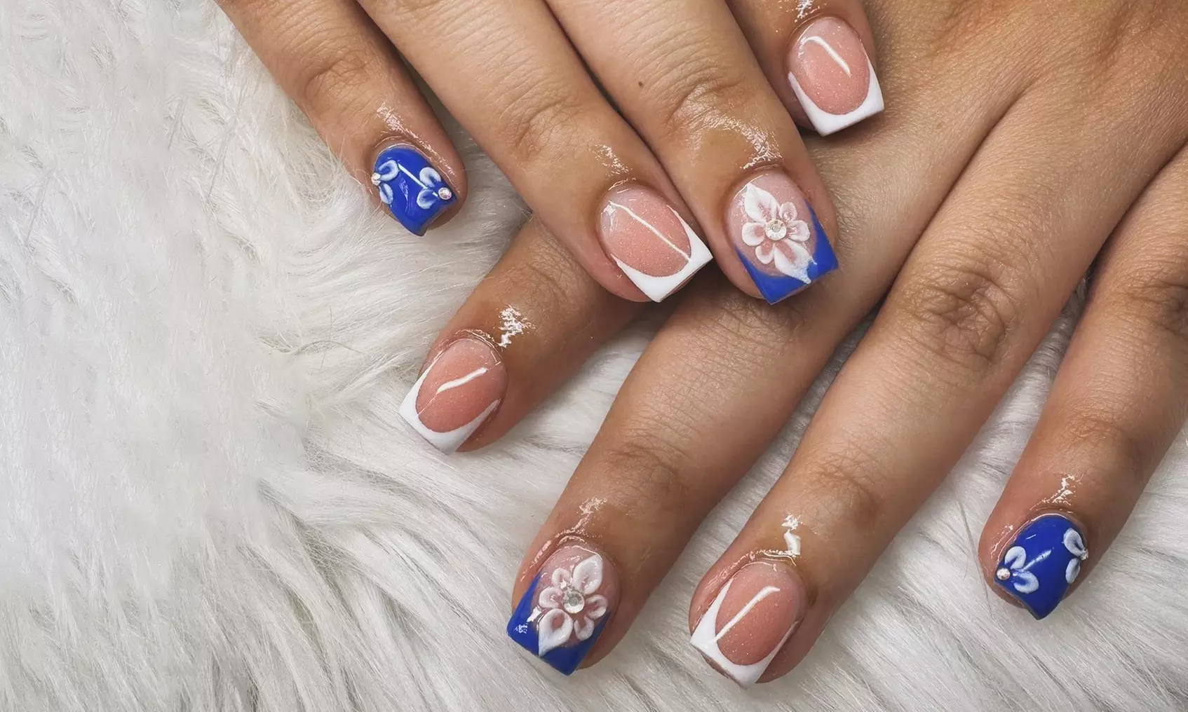 Options of Regular Manicure or Gel Manicure with(out) Regular Pedicure