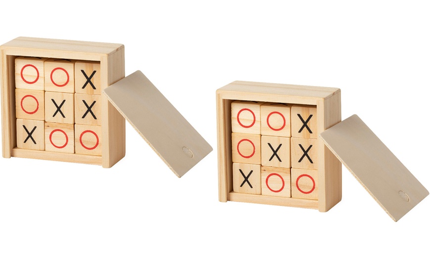 Image 4: Wooden Noughts and Crosses Set