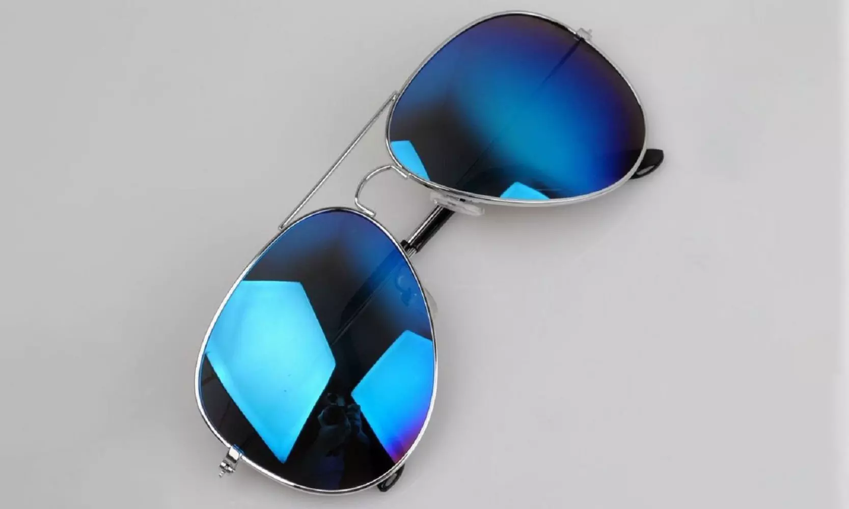 Mirrored Aviator Sunglasses