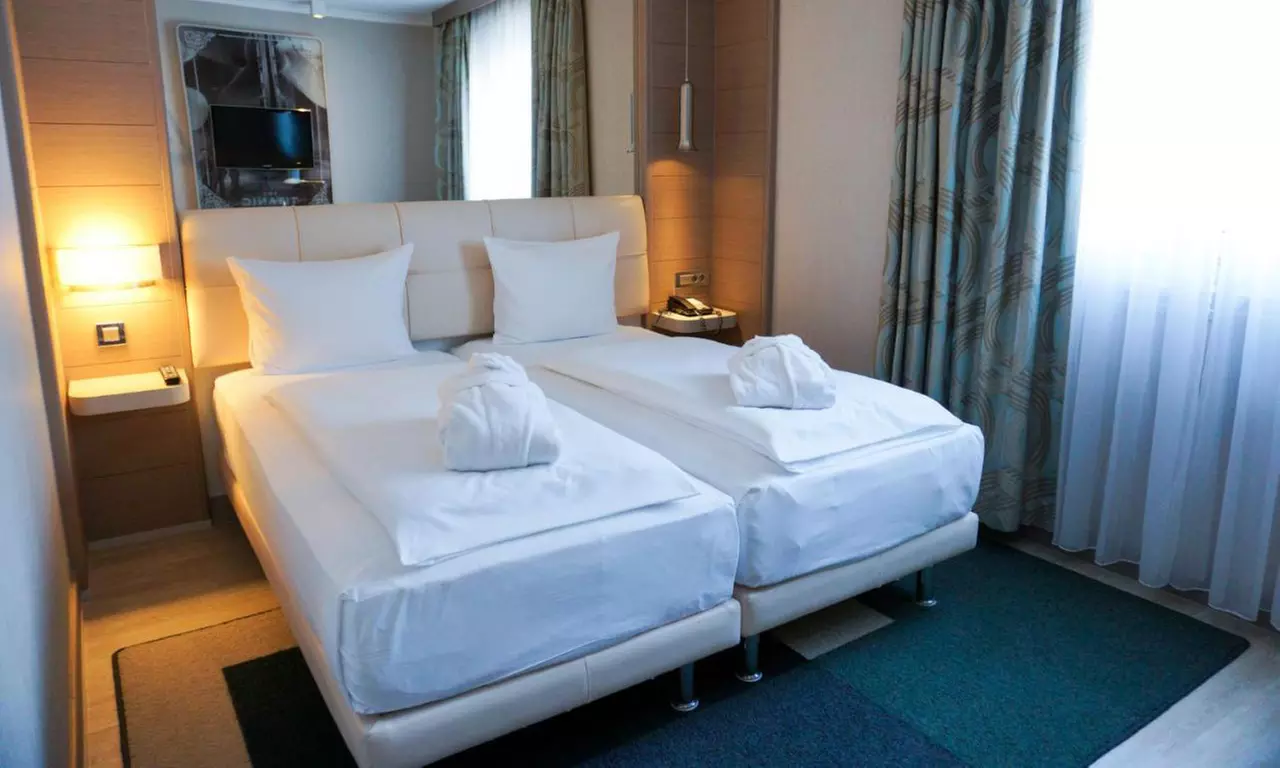 ✈ Berlino: Volo diretto A/R più 2 o 3 notti in hotel