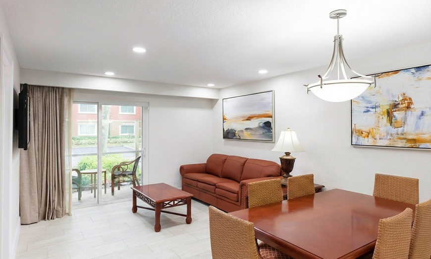 Image 8: Family-Friendly Villas Close to Top Attractions