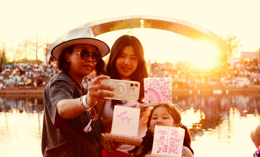 Image 4: Texas: Experience Magic At The Water Lantern Festival On Sept 13, 2025