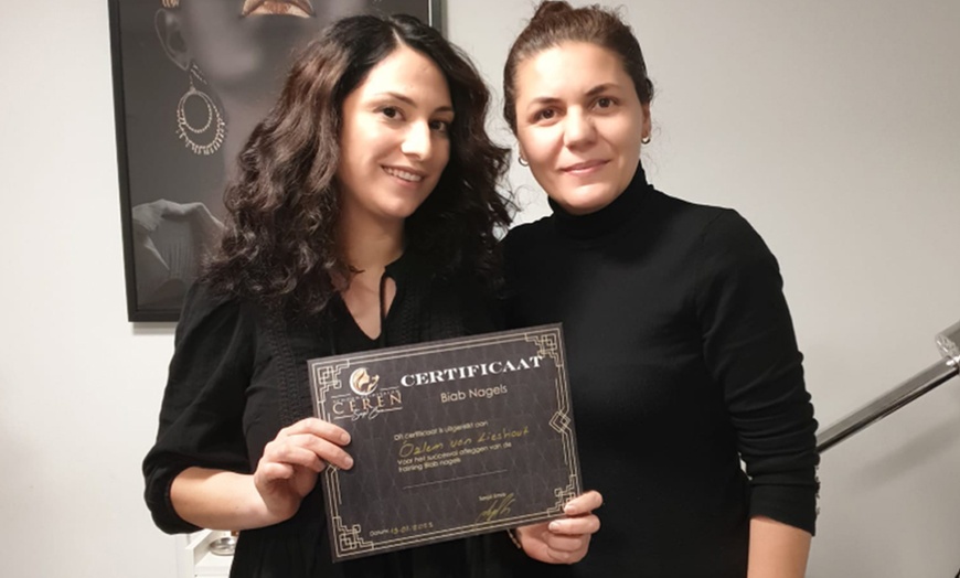 Image 1: Van beginner tot beauty expert in 1 dag: beautycursus naar keuze