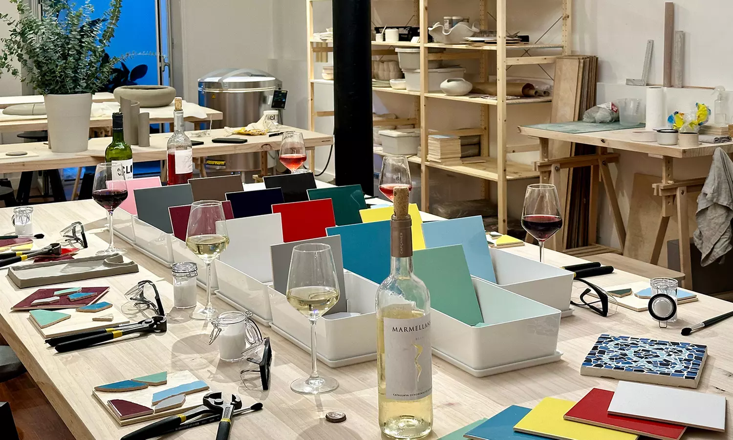 Taller de mosaico inspirado en Gaudí con bebida para 1 o 2 personas