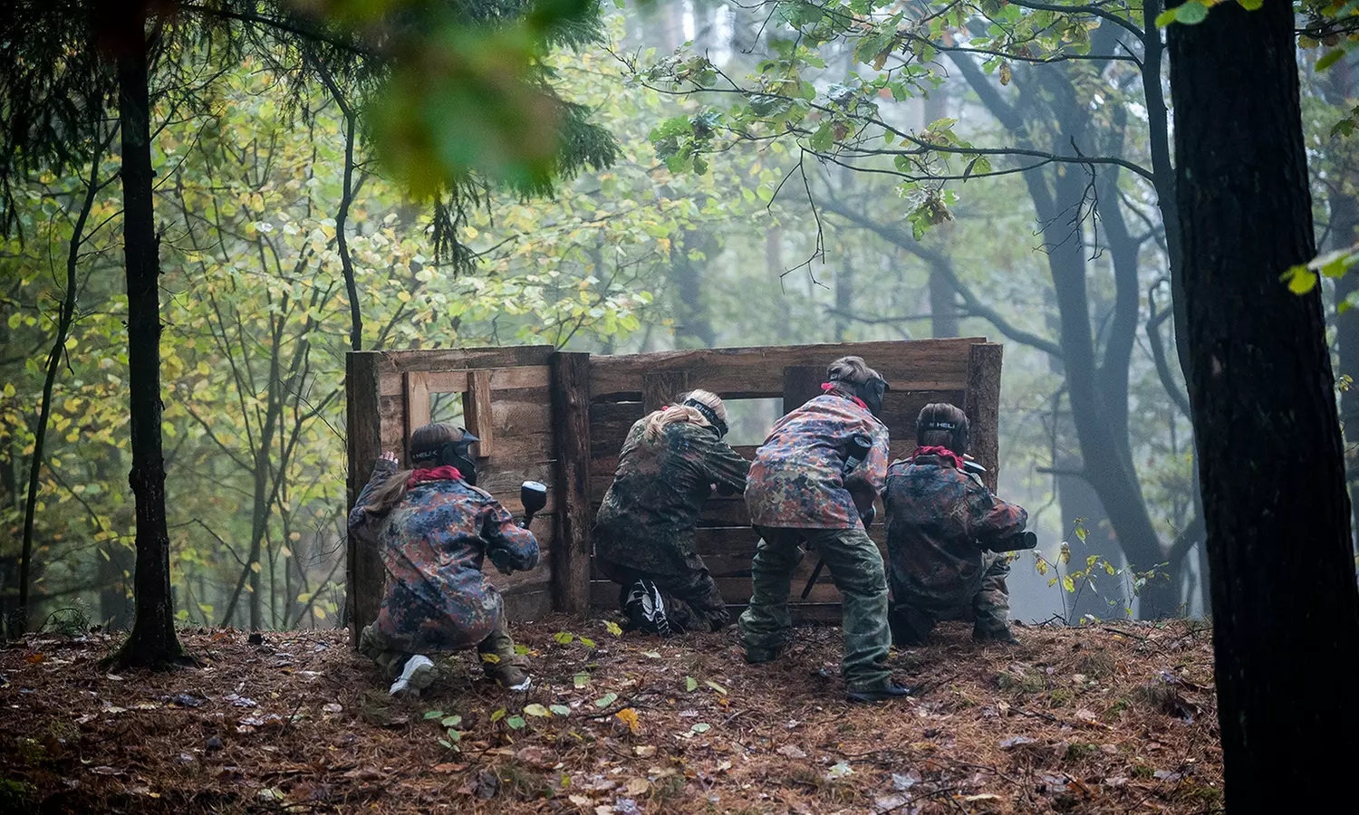 Paintball Party dla 10-18 osób: do 3000 kulek i wspólny grill po grze